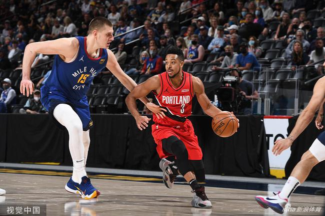 沙特通过举 沙特通过举