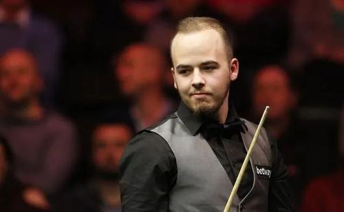 赛中陷入低 赛中陷入低