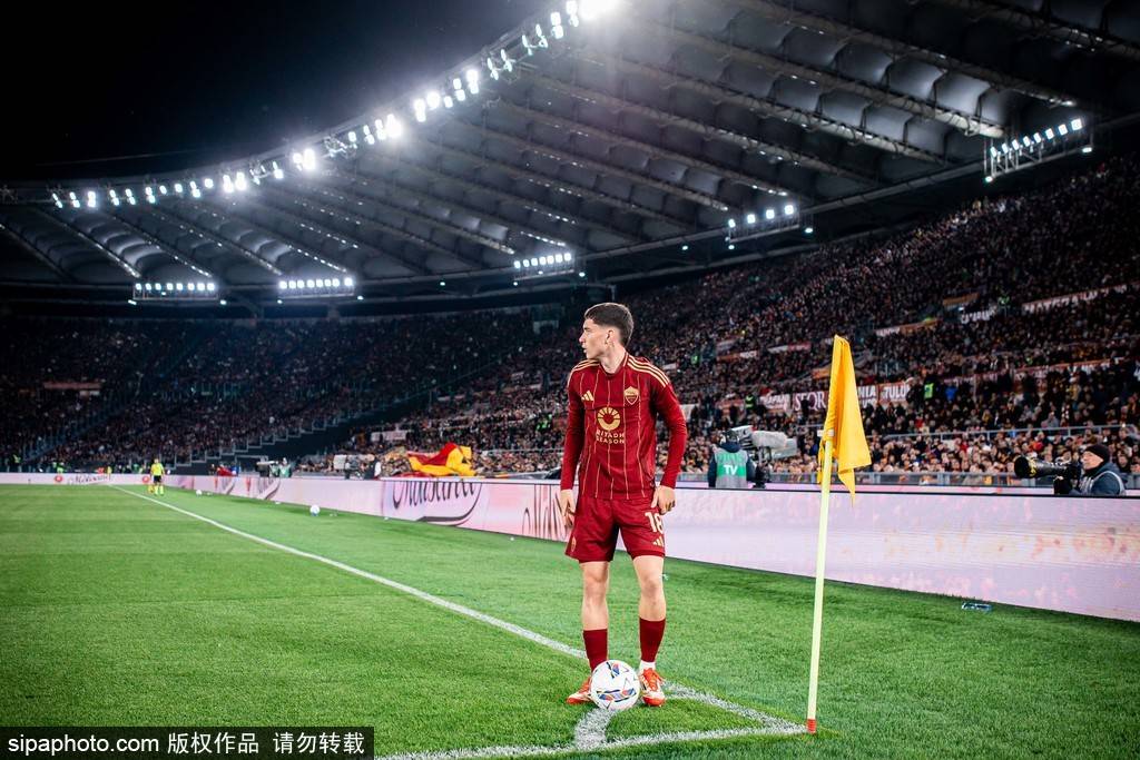 一名后卫 一名后卫