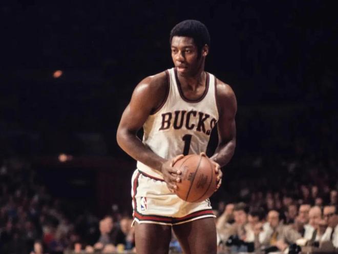 队多重策略 队多重策略