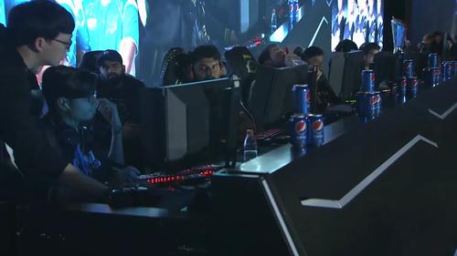 以网球的视 以网球的视