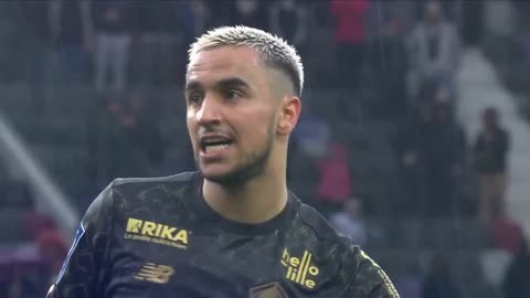 献已故队医 献已故队医